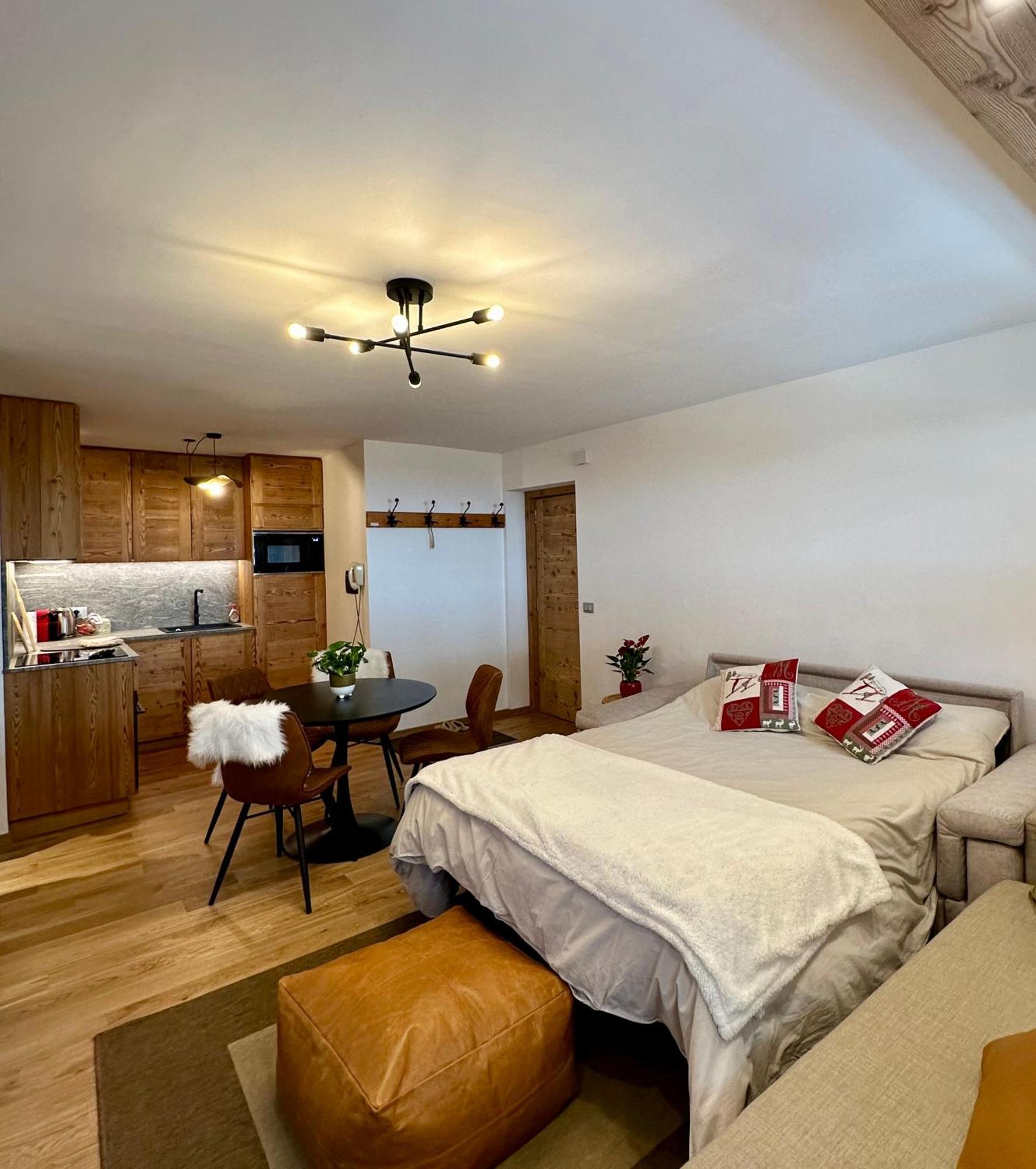 Trilocale cielo alto Apartment Breuil-Cervinia Exterior foto